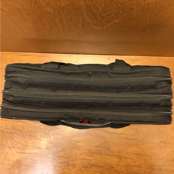 Wegner Swissgear Slim Case 16" Computer Laptop Sleeve Business Briefcase - Picture 4 of 12